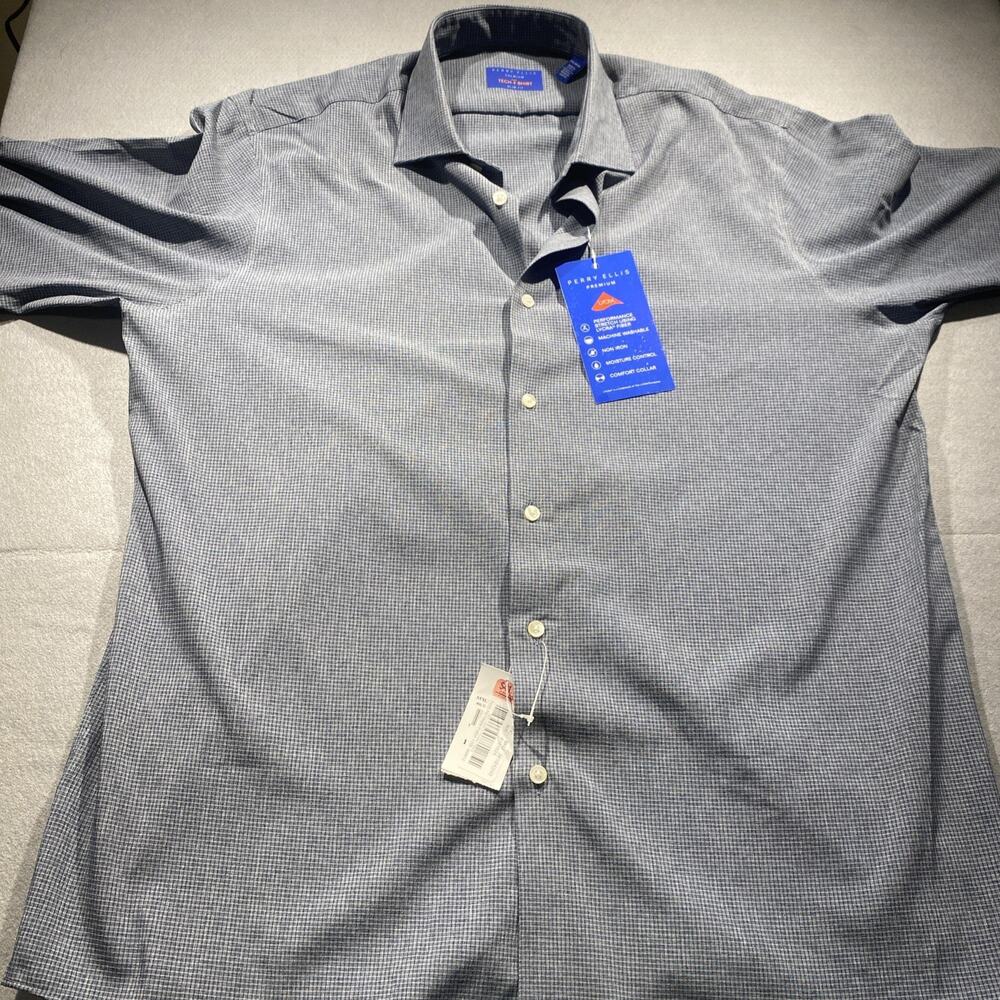 Perry Ellis Long Sleeve Button Down Slim Fit Gray Check Size Large NWT